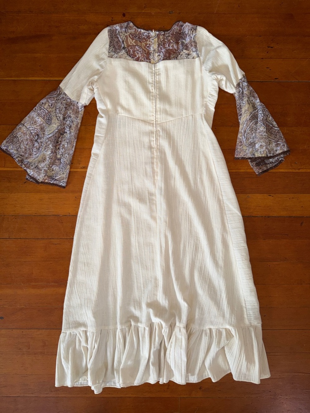 Vintage Gunne Sax Boho Cream Maxi Dress with Paisley Trim // size 6 or 8 Prairie - Picture 6 of 6